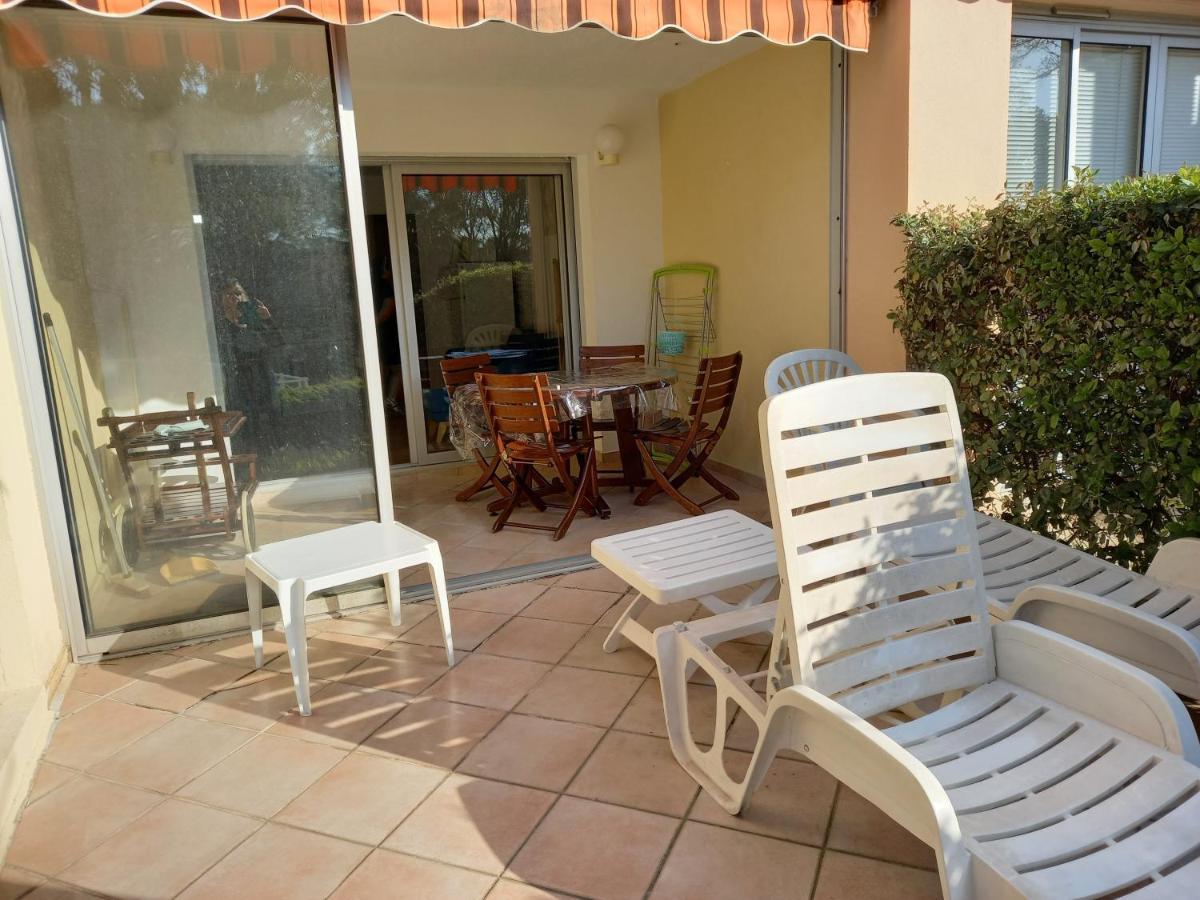 Saint-Raphaël Les Hauts Du Golf Rez De Jardin Piscine Tennis מראה חיצוני תמונה