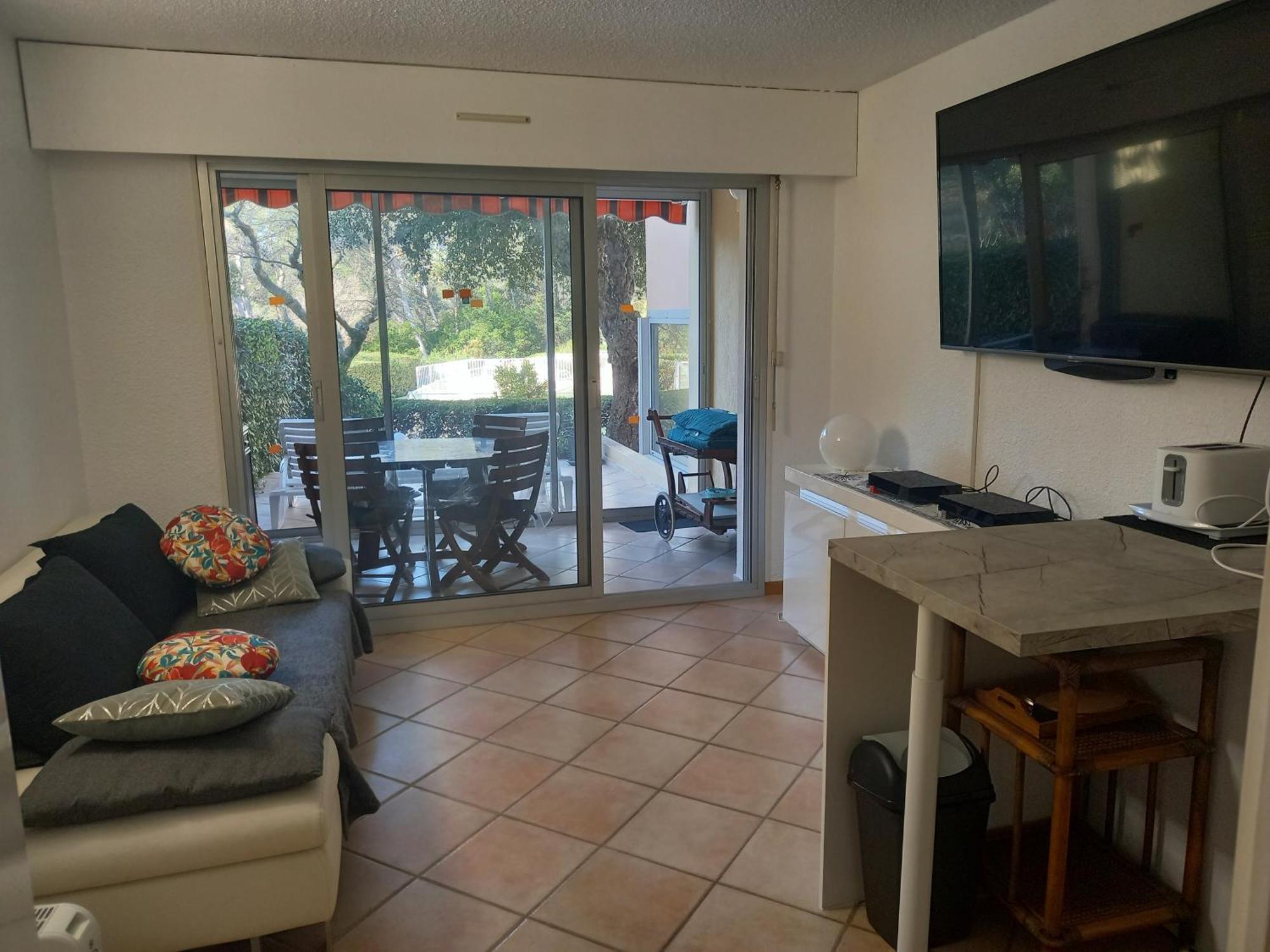Saint-Raphaël Les Hauts Du Golf Rez De Jardin Piscine Tennis מראה חיצוני תמונה
